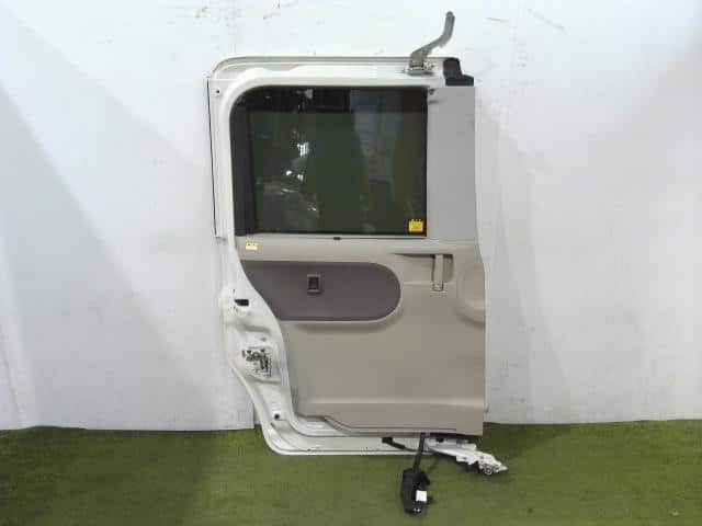 Rear Left Door Assembly DAIHATSU Tanto 2014 DBA-LA600S — photo 4