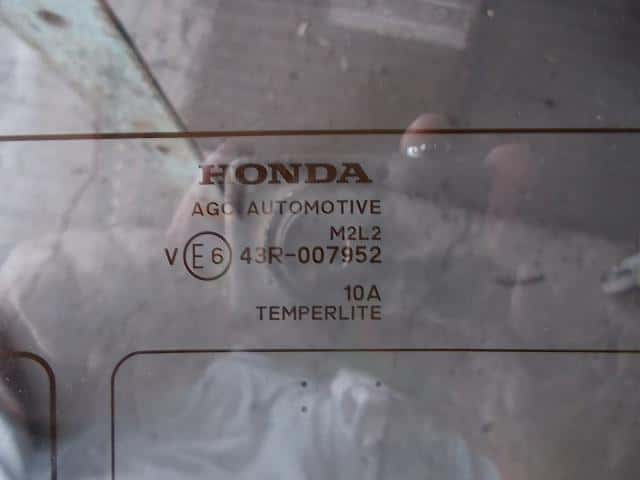 Rear Windshield HONDA Zest 2008 DBA-JE1 73211SYAJ01 — photo 3