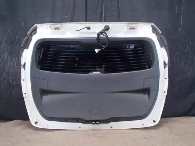 Back Door Assembly TOYOTA Auris 2013 DBA-NZE184 — photo 2