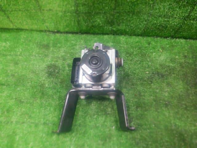 ABS Actuator TOYOTA bB 2006 DBA-QNC25 — photo 1