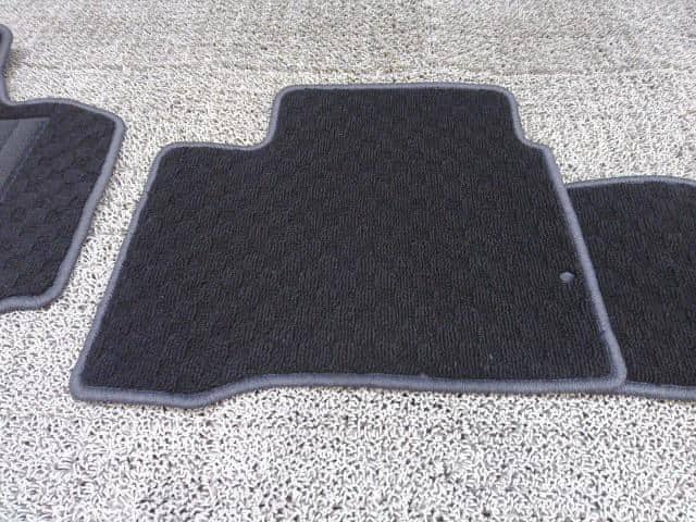 Floor Mat SUZUKI Swift 2022 5AA-ZC53S — photo 6