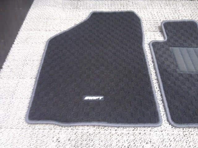 Floor Mat SUZUKI Swift 2022 5AA-ZC53S — photo 3