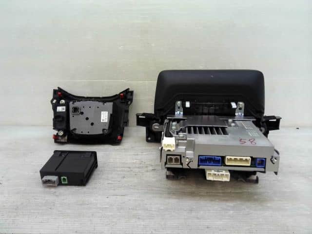 Car Navigation MAZDA CX-5 2017 LDA-KF2P — photo 3