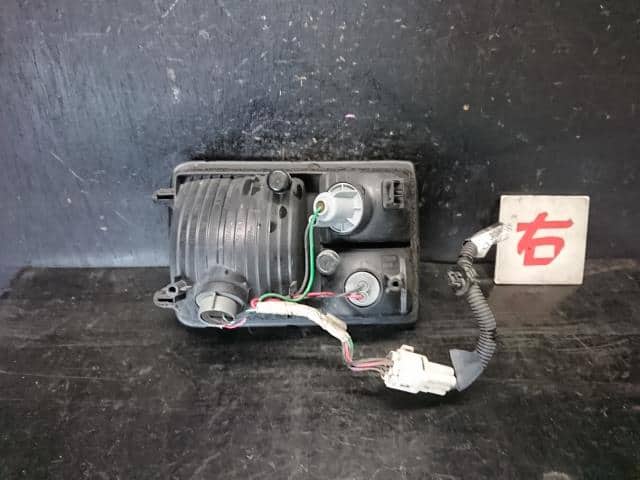 Right Tail Light SUZUKI Every 2013 HBD-DA64V 3565068H00 — photo 2
