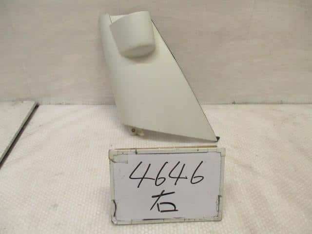 Right Fender Panel MAZDA Titan 2006 PB-LKR81AN — photo 1