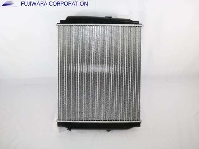 Radiator HINO Dutro 2006 BDG-XZU314T 1640078551 — photo 2