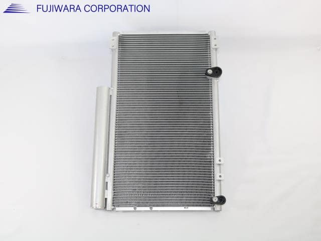 Condenser ISUZU Forward 2004 PA-FRR34L4 1835342500 — photo 1