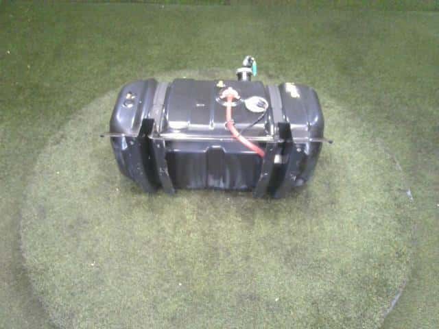 Fuel Tank ISUZU 2008 BKG-NHR85AN 8980400152 — photo 2