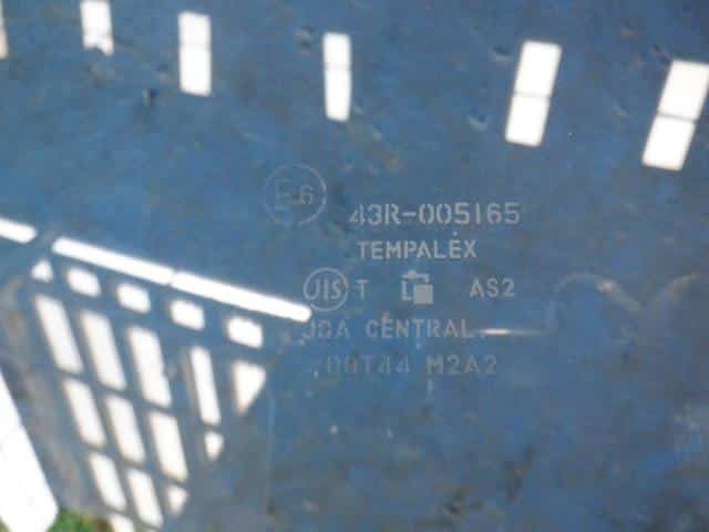 Front Right Door Windshield SUZUKI Carry 2008 EBD-DA63T — photo 3
