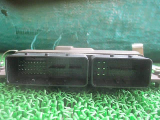 Engine Control Unit SUBARU Impreza 2020 DBA-GT2 22765AP660 — photo 2