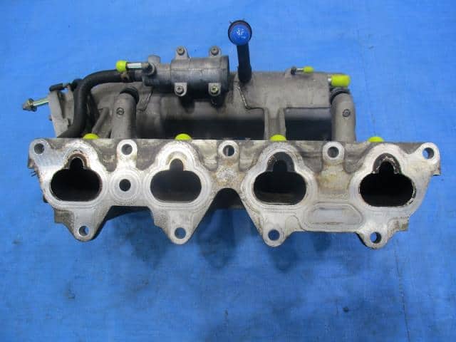 Inlet Manifold MAZDA Roadstar 1993 E-NA6CE B61P13100D — photo 3