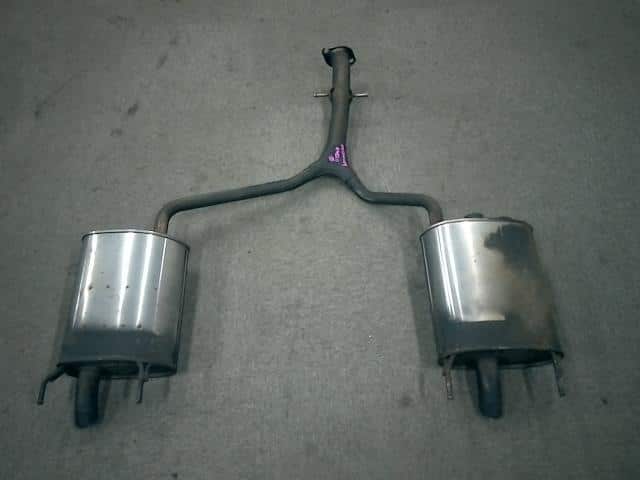 Rear Muffler TOYOTA Crown 2015 DAA-AWS211 1743036402 — photo 1