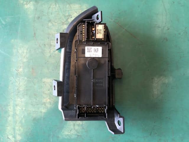 Power Window Switch TOYOTA 86 2012 DBA-ZN6 SU00305130 — photo 2