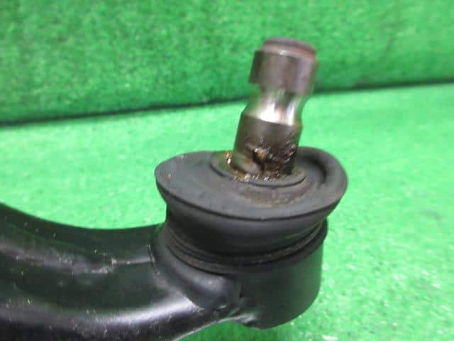 Front Left Lower Control Arm SUZUKI Lapin 2003 UA-HE21S 4520076G21 — photo 3