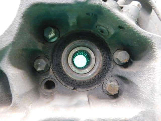 Rear Left Knuckle Hub Assembly SUBARU Legacy 2001 TA-BE5 — photo 5