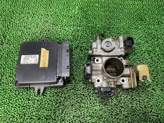 Throttle Body SUZUKI Carry 2004 LE-DA63T — photo 1