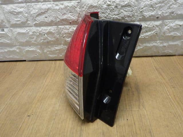 Left Tail Light SUZUKI Solio 2014 DBA-MA15S 3567054MB0 — photo 5