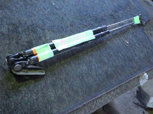 Tail Gate Damper SUBARU Legacy 2009 DBA-BR9 — photo 1