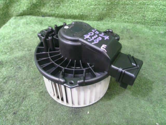 Blower Motor SUZUKI Solio 2012 DBA-MA15S 7425071L00 — photo 2