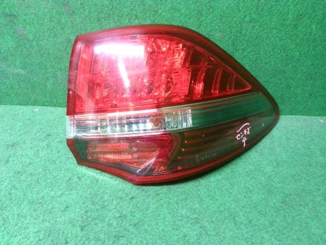 Right Tail Light TOYOTA Crown 2008 DBA-GRS203 8155030B50 — photo 1