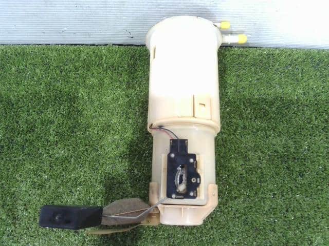 Fuel Pump SUZUKI Carry 2005 EBD-DA63T 1510068812 — photo 2