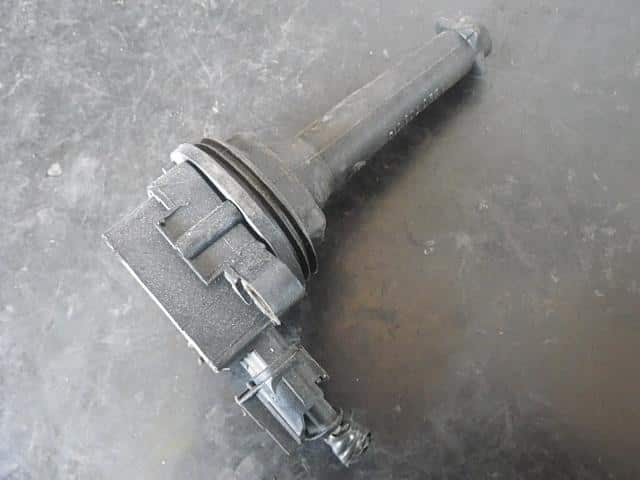 Ignition Coil VOLVO Volvo 70 series 2007 CBA-SB5244W 30713416 — photo 2