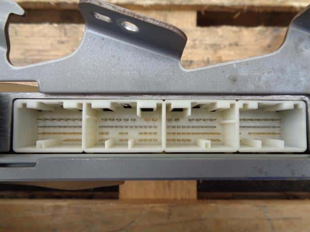 Engine Control Unit HINO Dutro 2008 BJG-XKU508M 8966137751 — photo 4