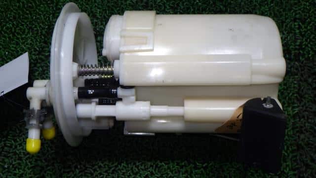 Fuel Pump SUBARU Legacy 2003 TA-BP5 — photo 4