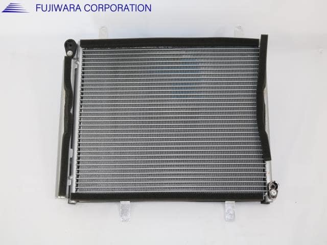 Condenser SUZUKI Jimny 2018 3BA-JB64W 9531077R00 — photo 1