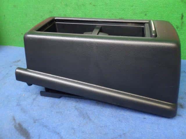 Console Box SUBARU 2016 DBA-YAM — photo 6