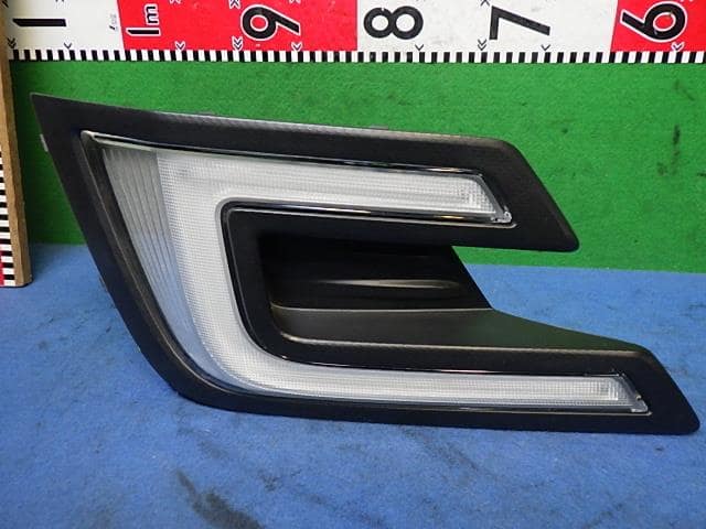 Light SUBARU 2016 DBA-YAM — photo 2