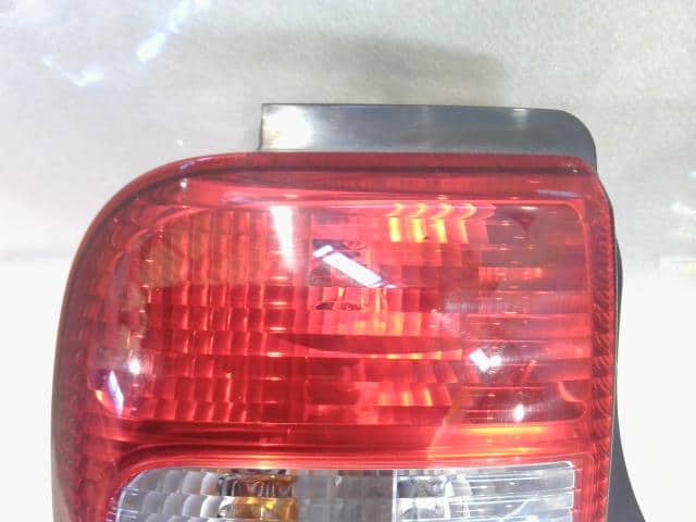 Left Tail Light SUZUKI Lapin 2006 CBA-HE21S 3567075H02 — photo 3