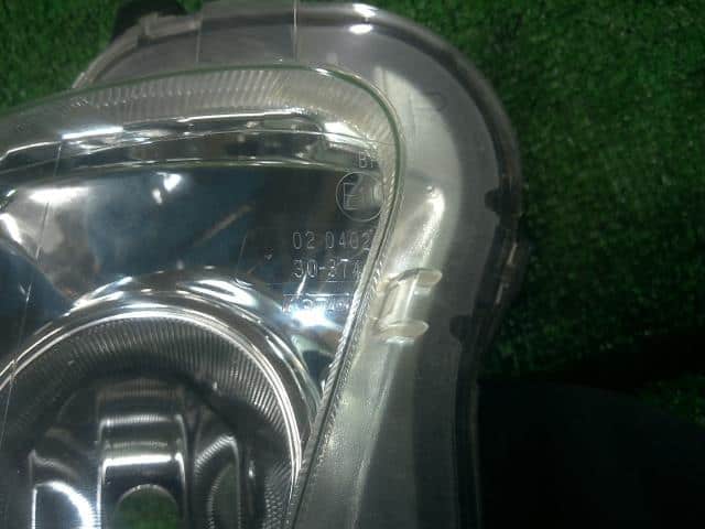 Right Fog Light TOYOTA Crown 2011 DBA-GRS200 8121030400 — photo 3