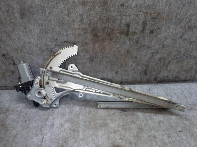Front Left Door Regulator SUZUKI Alto 2009 DBA-HA25S 8340264L10 — photo 3