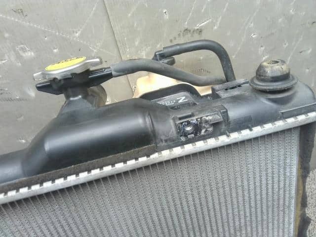Radiator TOYOTA Crown Majesta 2004 DBA-UZS186 1640050320 — photo 5
