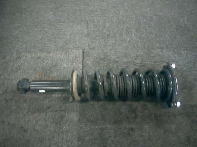 Rear Left Strut SUBARU Forester 2018 5BA-SK9 20365SJ010 — photo 1