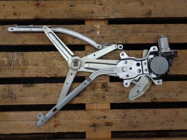Front Left Door Regulator HINO Dutro 2008 BJG-XKU508M 6980237061 — photo 2
