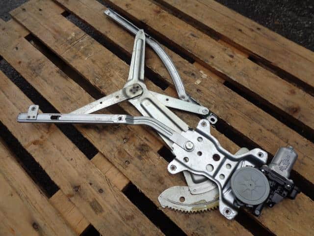Front Left Door Regulator HINO Dutro 2008 BJG-XKU508M 6980237061 — photo 4