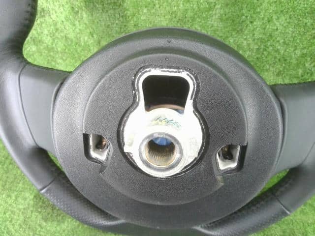 Steering Wheel Renault Twingo 2022 7BA-AHB4D1 — photo 9