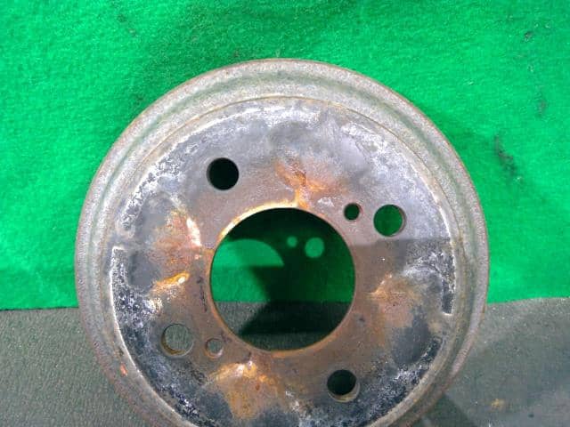 Rear Brake Drum SUZUKI Spacia 2020 DAA-MK53S 4351174P00 — photo 2