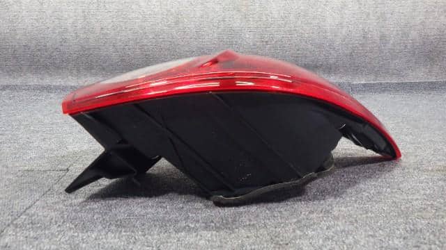 Right Tail Light MAZDA Axela 2017 DBA-BM5FS B45D51150D — photo 3