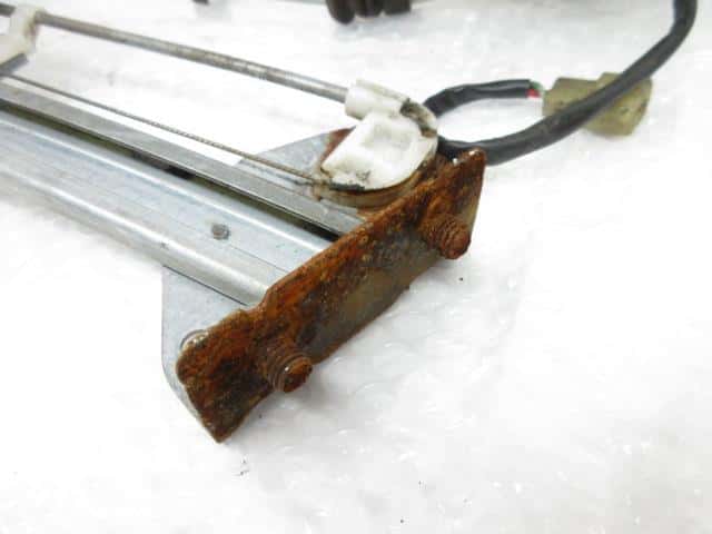 Front Right Door Regulator MAZDA Roadstar 1992 E-NA6CE — photo 5