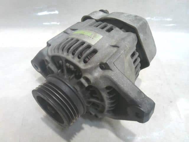 Alternator SUZUKI Jimny 1997 E-JA22W 3140050E11 — photo 1