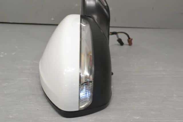 Right Side Mirror PEUGEOT 208 2014 ABA-A9HM01 — photo 4