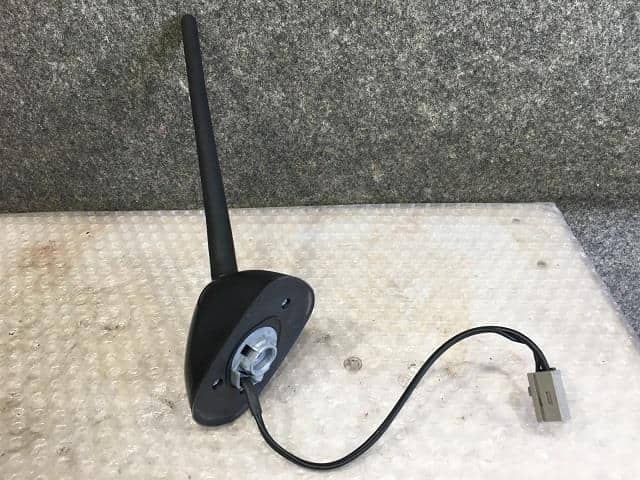 Antenna SUZUKI Spacia 2013 DBA-MK32S — photo 2