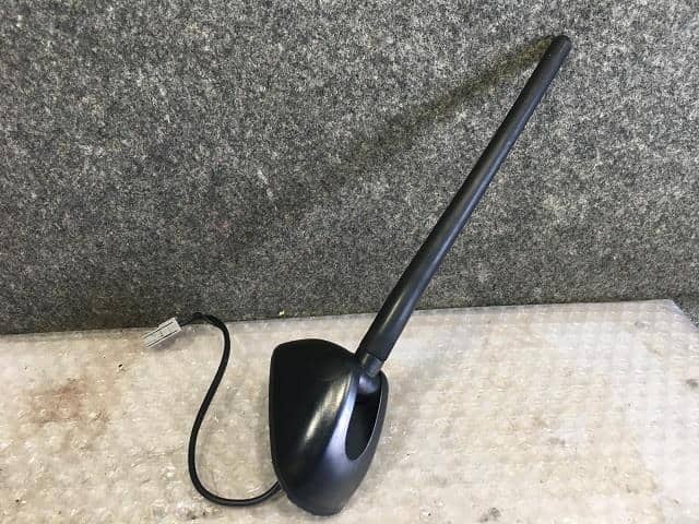 Antenna SUZUKI Spacia 2013 DBA-MK32S — photo 1