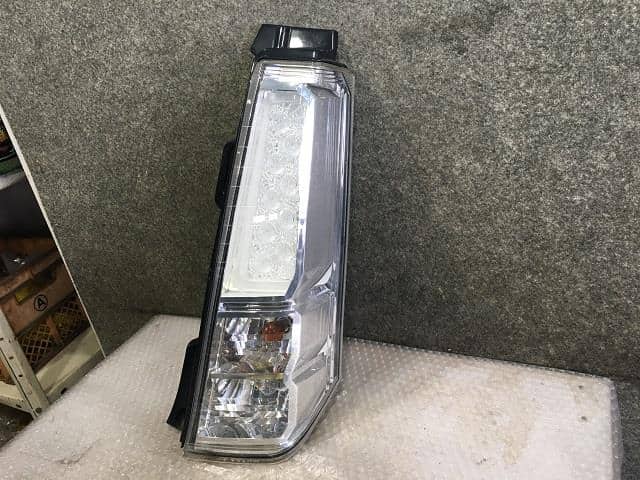 Right Tail Light SUZUKI Wagon R 2012 DBA-MH34S 3565072M010 — photo 3
