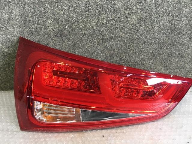 Left Tail Light AUDI Audi a1 2011 DBA-8XCAX — photo 1