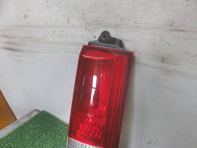 Right Tail Light SUZUKI Every 2007 ABA-DA64W 3565068H20 — photo 3