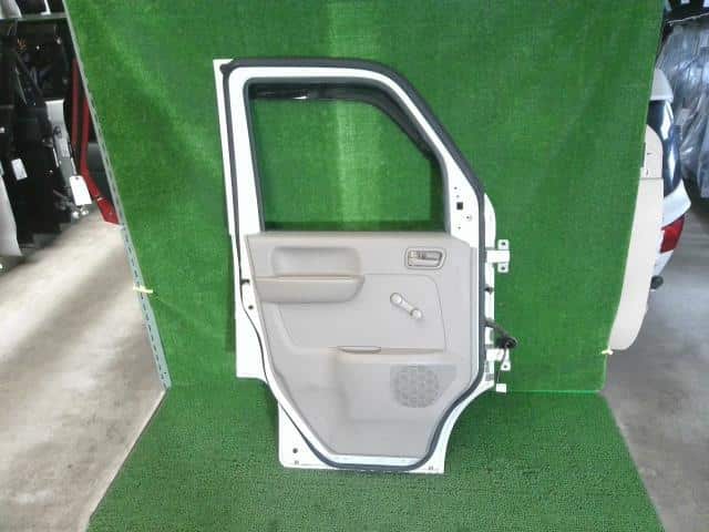 Front Left Door Assembly SUZUKI Every 2010 GBD-DA64V — photo 4